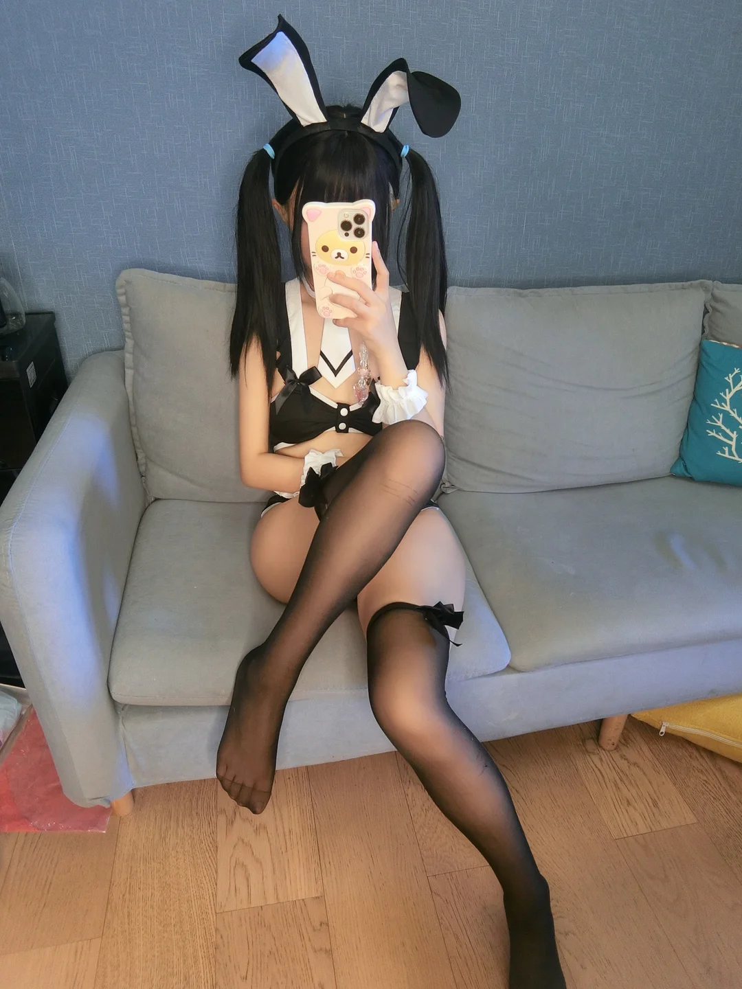 软妹摇摇乐摇摇乐yoyo_黒いストッキングです_81P,15V_1_52GB tg@simisebaisi 【丝足阁】026.webp